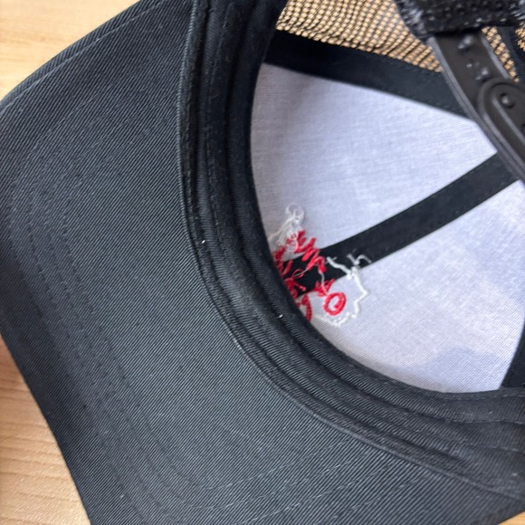 Wisconsin Hat Cap Snap Back Black Oh My Gosh Funny Adjustable - Picture 7 of 9